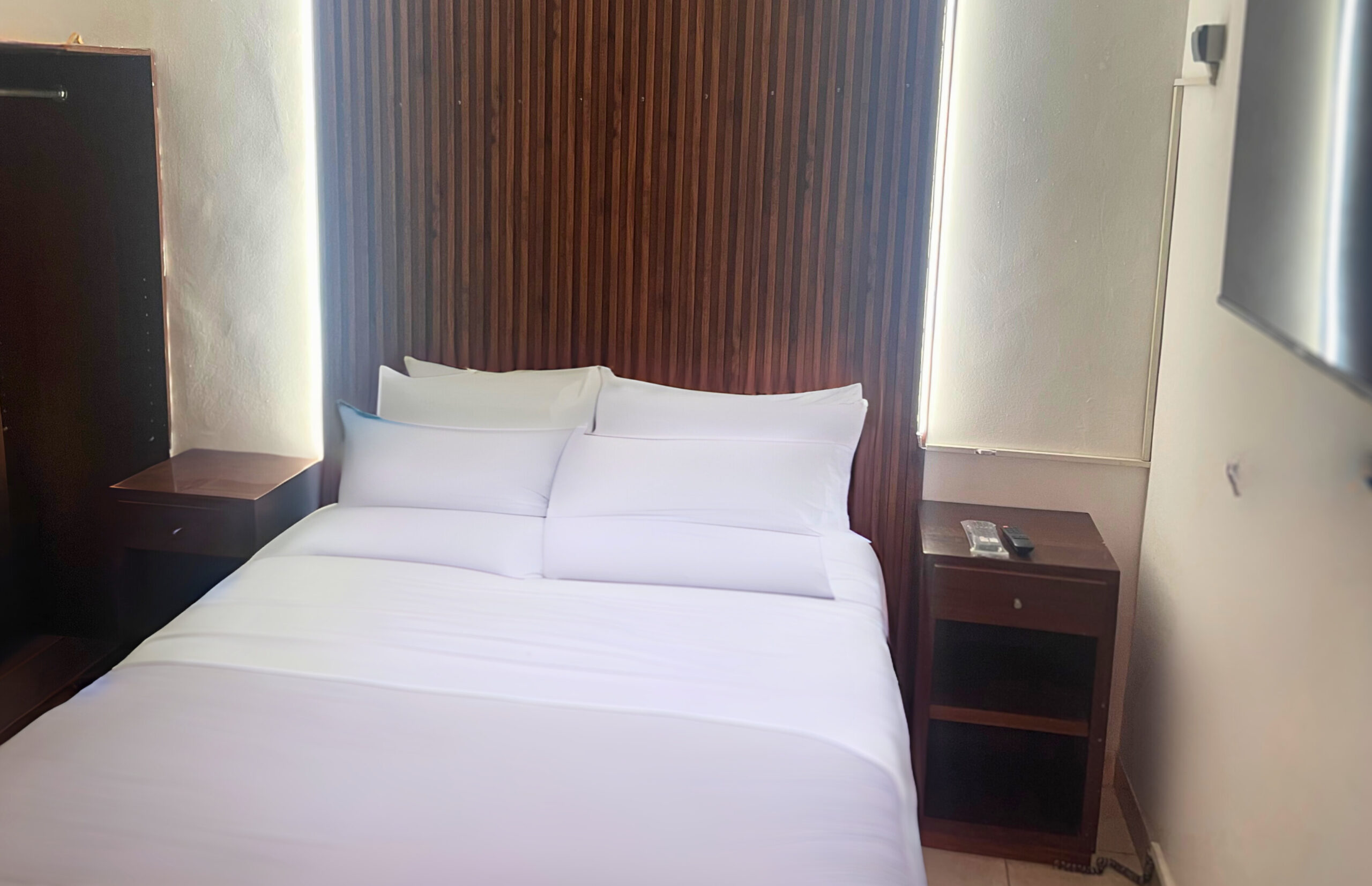 24353014 d346 46b4 bfef f4cd71abd8b6